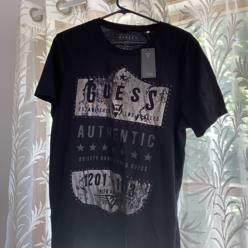 GUESS Black Graphic Men's Tee